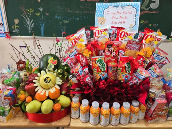 Mâm cỗ tết đón xuân